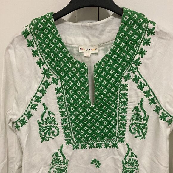 Roller Rabbit Tasha Rylina Cover-Up Mini Dress in White with Green Embroidery. - Picture 3 of 10